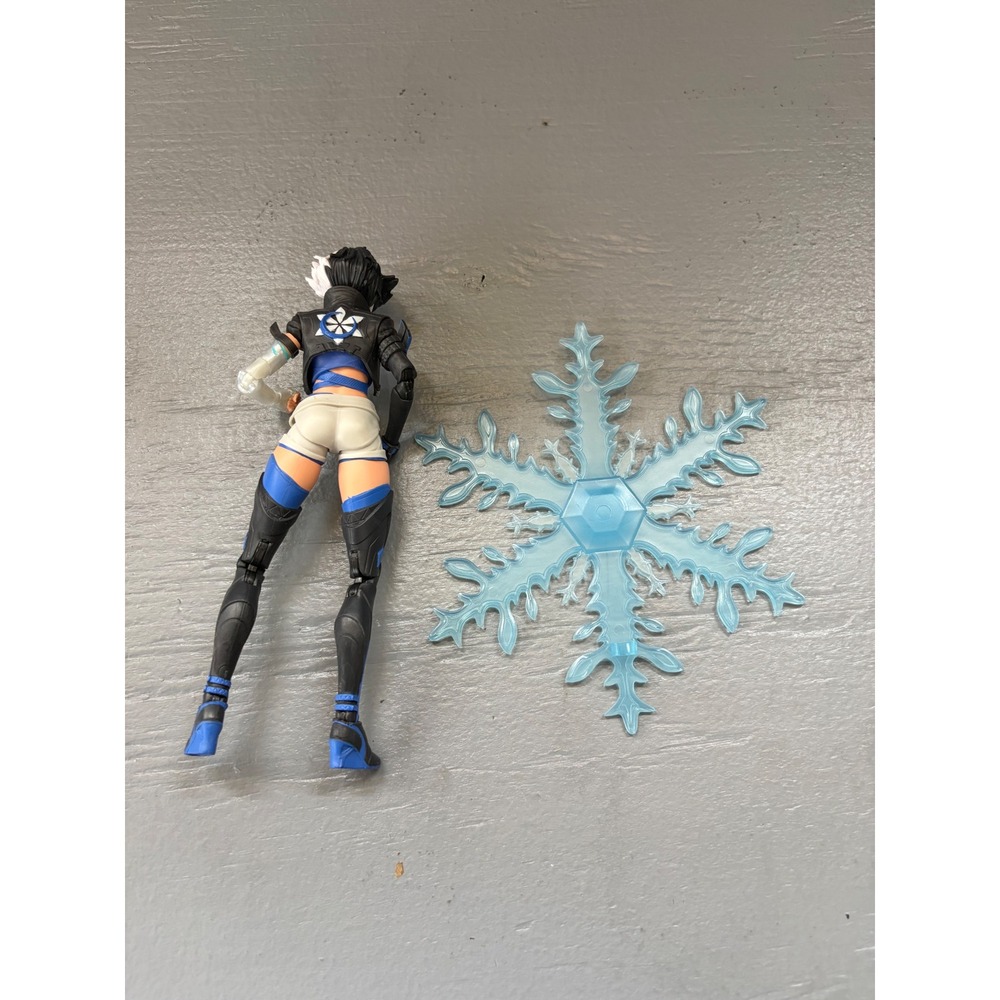 Marvel Legends - Luna Snow (Rivals) - Picture 9 of 9